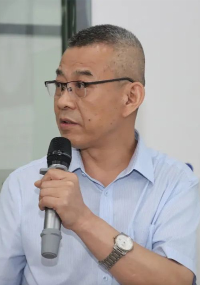 杨春